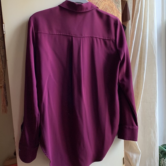 Theory magenta - color of the year-button down shirt. Size Small. - Picture 3 of 4